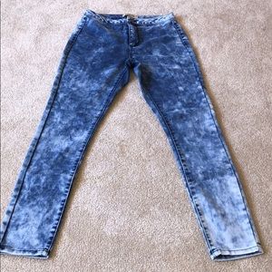 High waisted acid wash jeans
